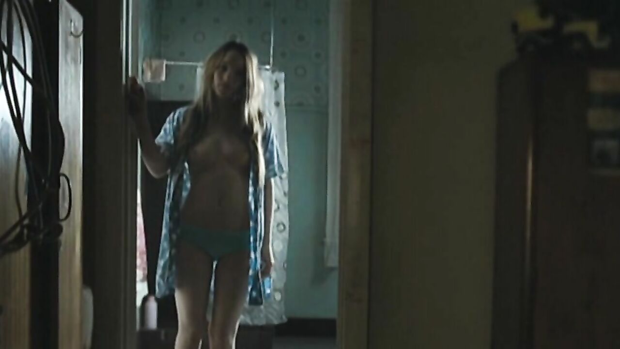 Sophie Lowe nude, sex scene from Beautiful Kate (2009)