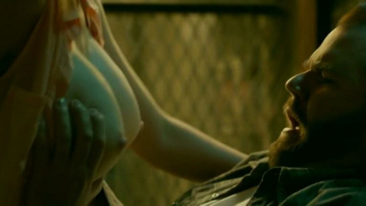 Alison Pill nude, sex scene from Zoom (2015)