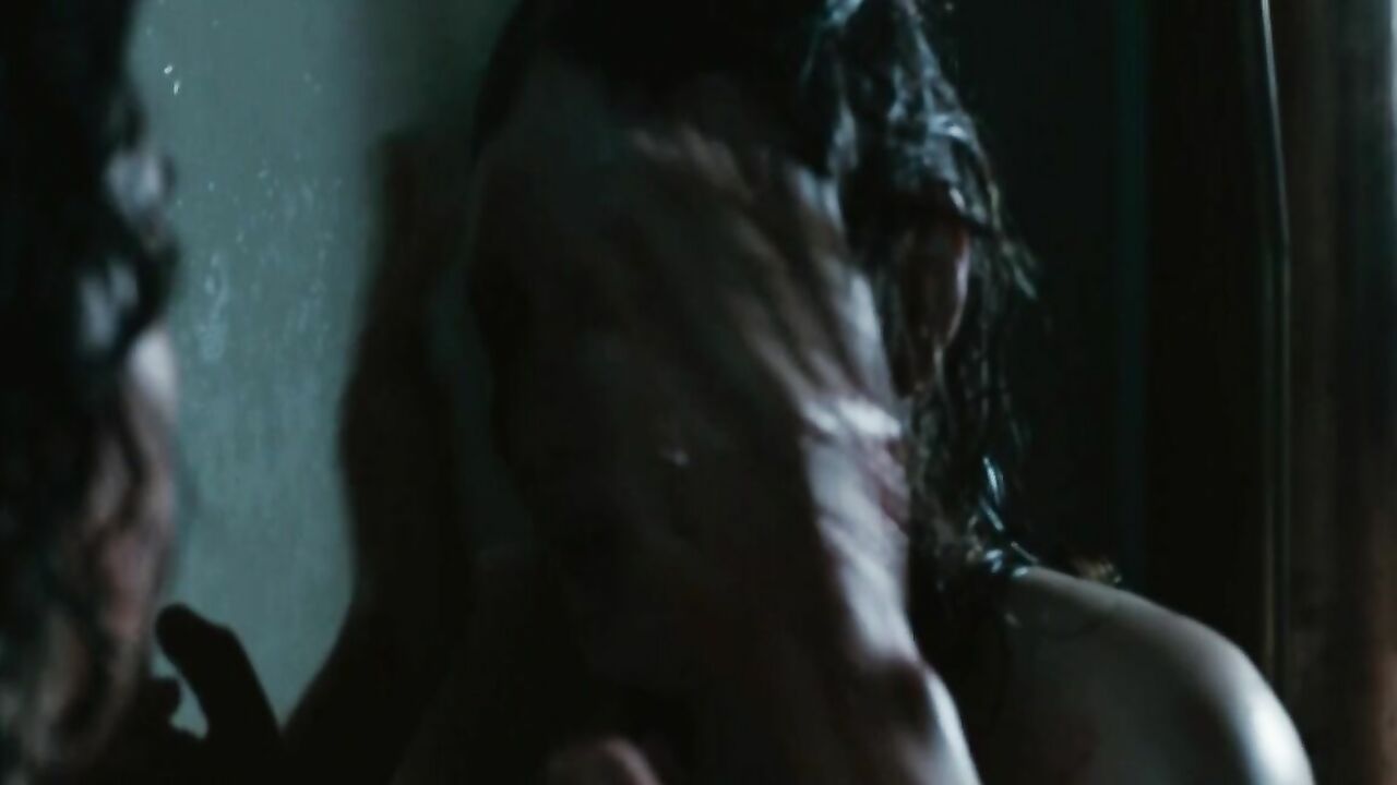 Magdalena Boczarska and Julia Pogrebinska nude, sex scene from W ukryciu (2013)