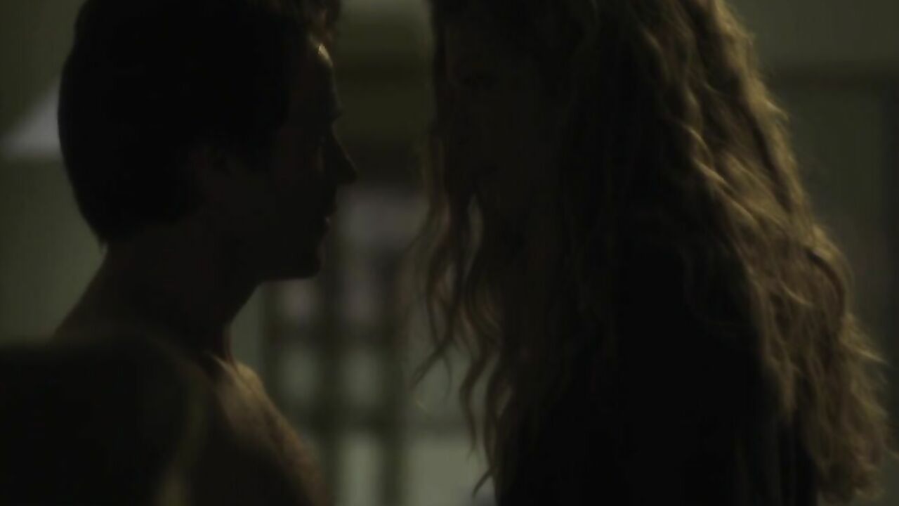 Rachelle Lefevre nude, sex scene from The Caller (2011)