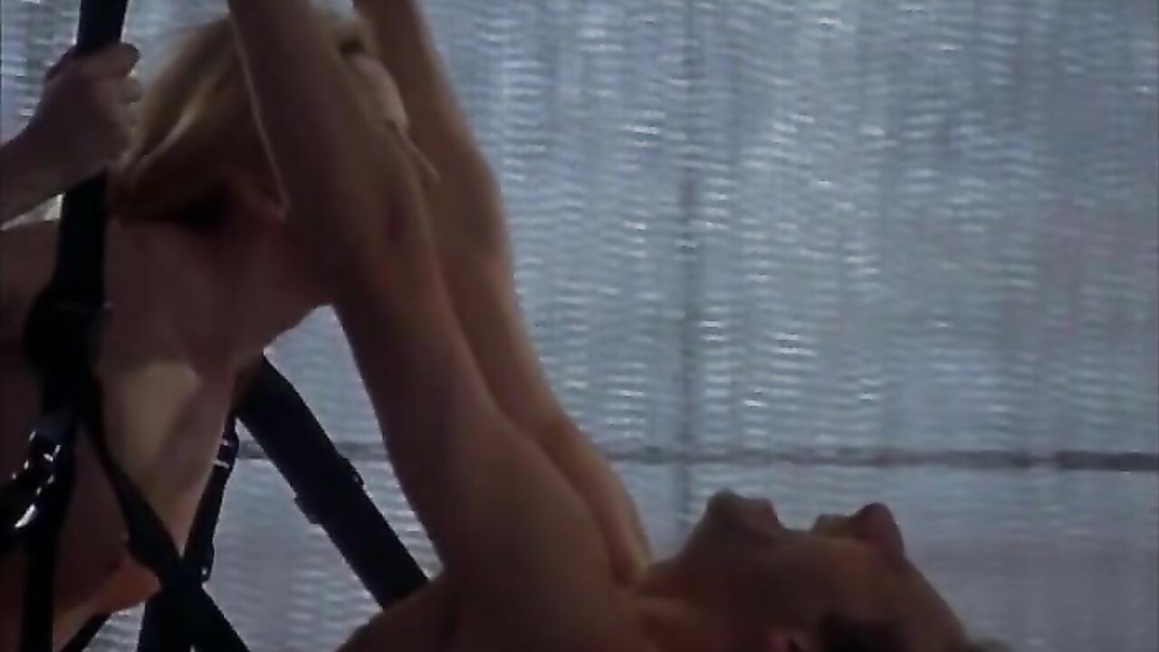 Kim Cattrall nude, sex scene from Sex and the City s03e11 (2000)