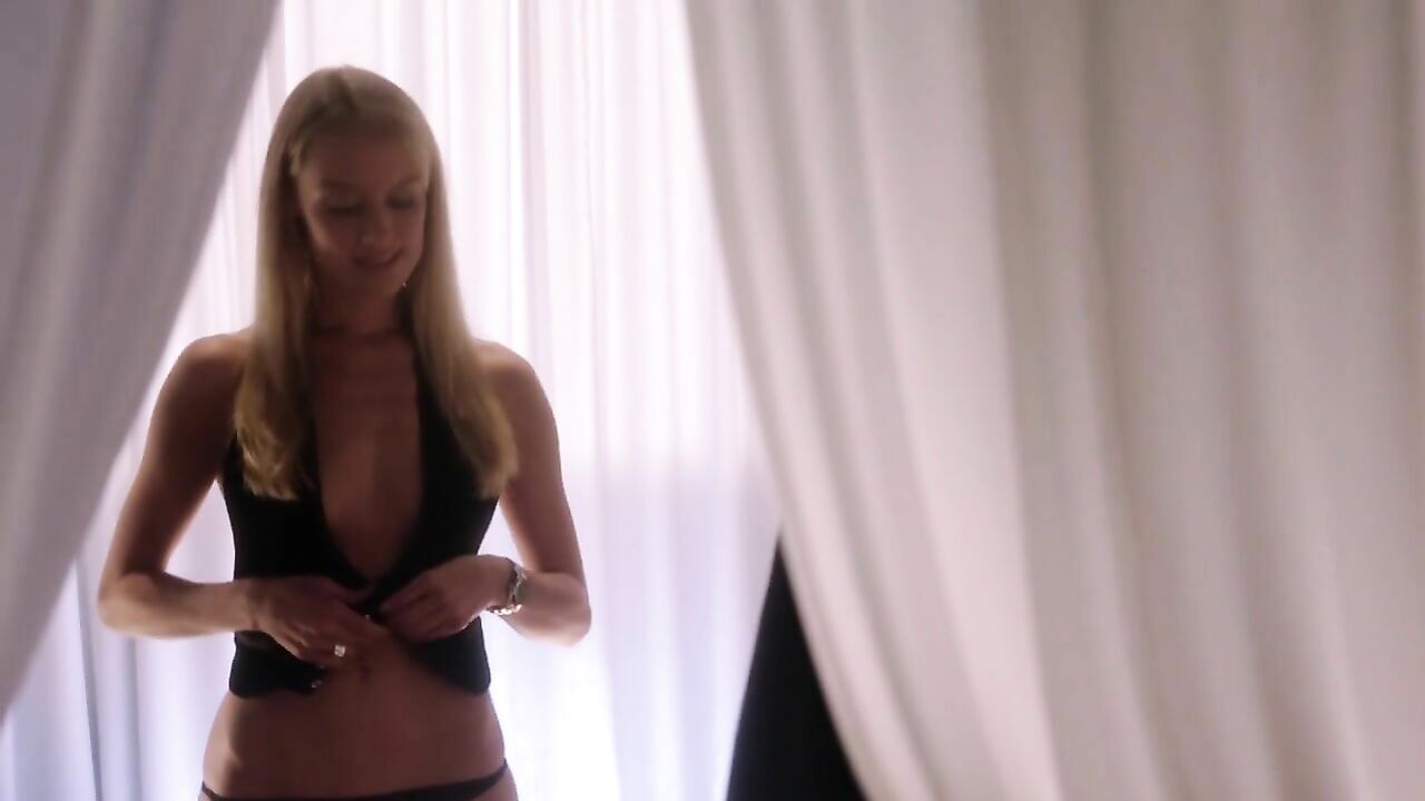 Rachel Skarsten nackt, Sexszene aus Transporter The Series s01e03 (2012)