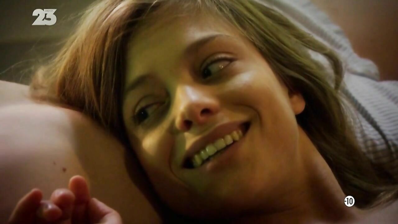 Lizzie Brochere erotic scene from Les Bleus s04e08 (2010)