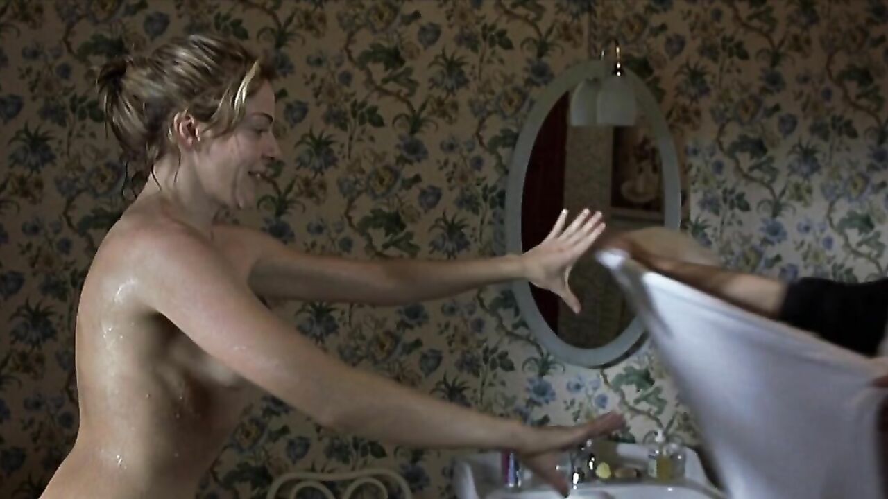 Kseniya Rappoport and Claudia Gerini nude, sex scene from La Sconosciuta (2006)