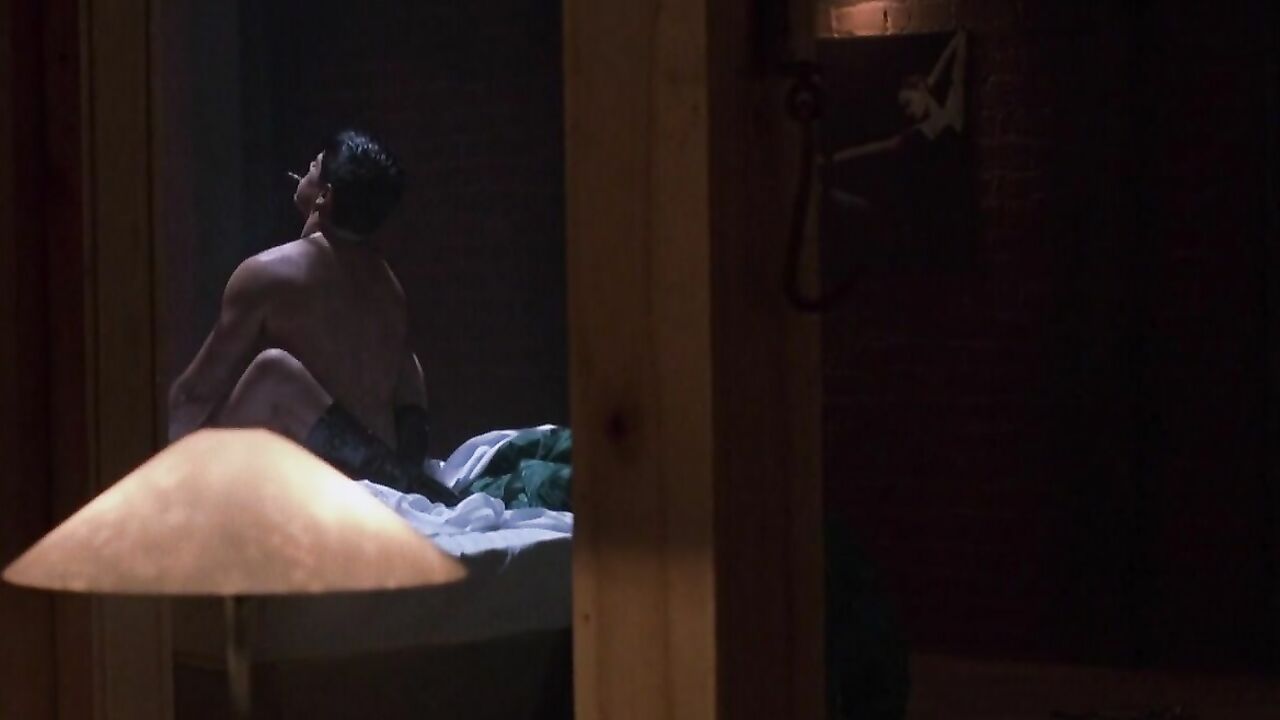 Aimee Leigh nude, sex scene from Hellraiser III (1992)