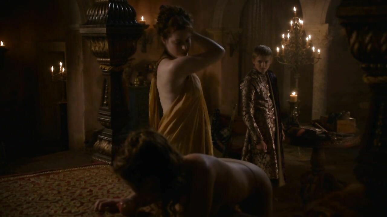 Maisie Dee erotic scene from Game of Thrones s02e04 (2012)