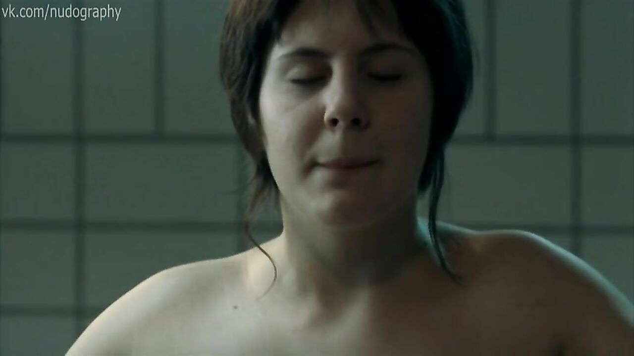 Louise Blachere erotic scene from Naissance des pieuvres (2007)