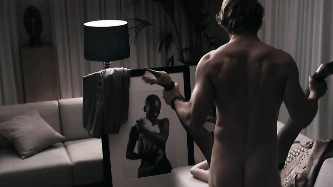 Carice van Houten nude, sex scene from The Happy Housewife (2010)