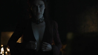 Game Of Thrones s06e01 (2016)'dan Carice Van Houten erotik sahnesi