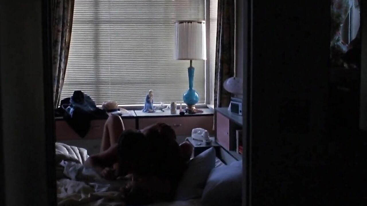 Darlanne Fluegel nude, sex scene from To Live and Die in L.A. (1985)