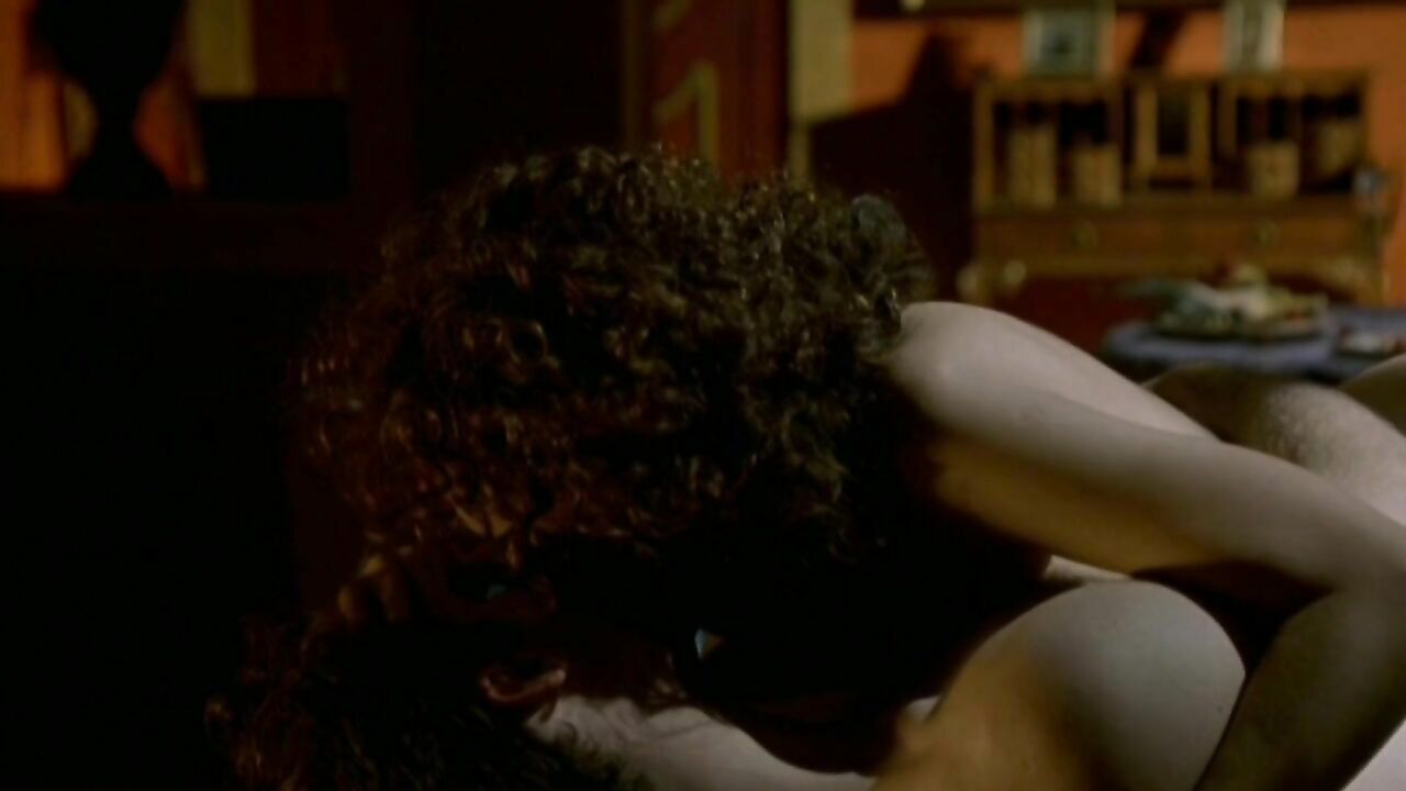 Valeria Golino nude, sex scene from Il sole nero (2007)