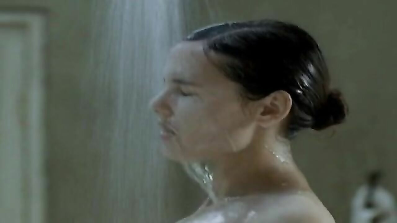 Virginie Ledoyen nude, erotic scene from Saint Ange (2004)