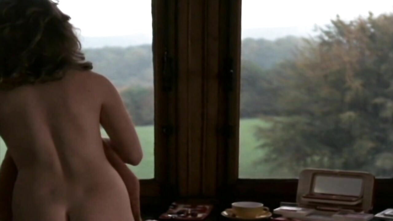 Lysette Anthony nude, scene from Zoeken naar Eileen (1987)