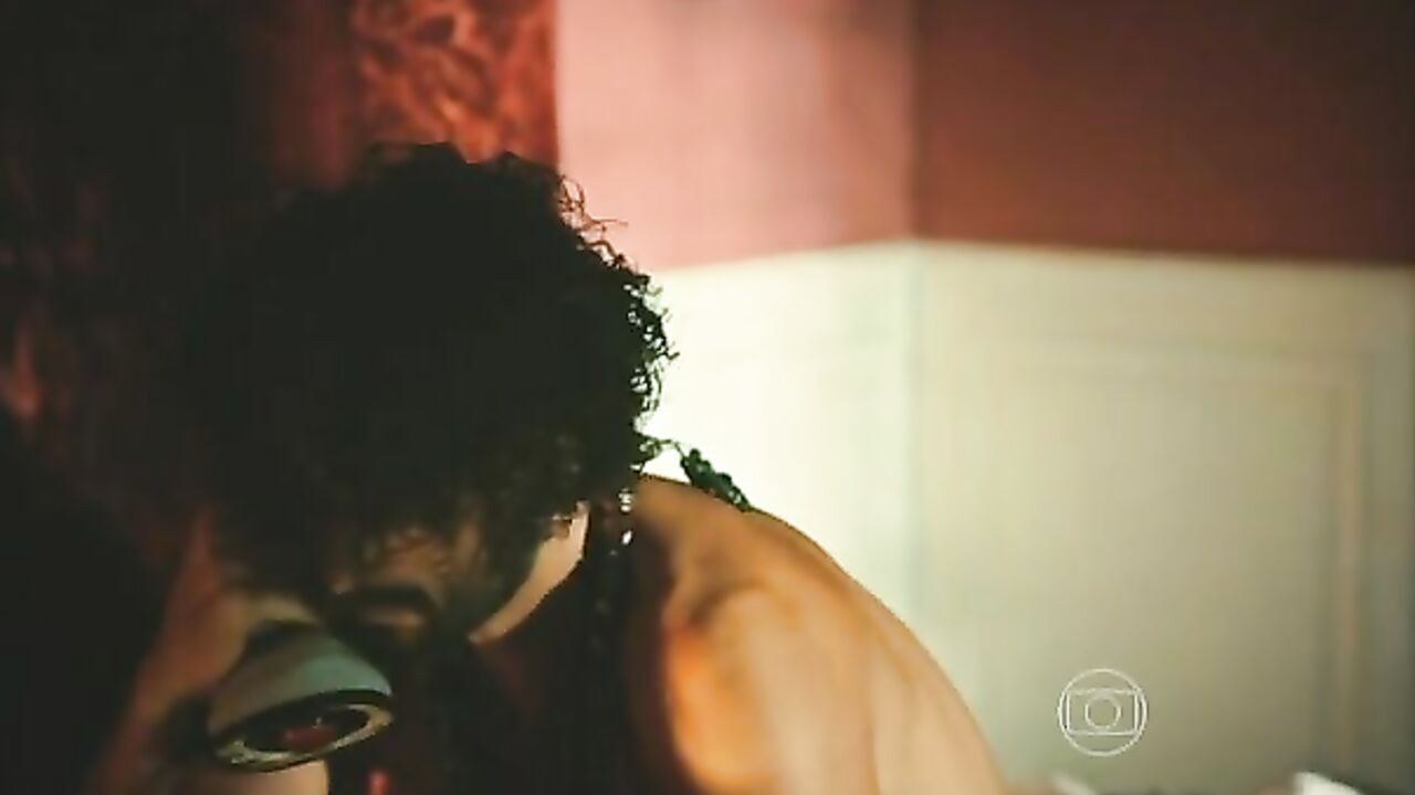 Carol Castro nackt, Sexszene aus Velho Chico s01e01 (2016)