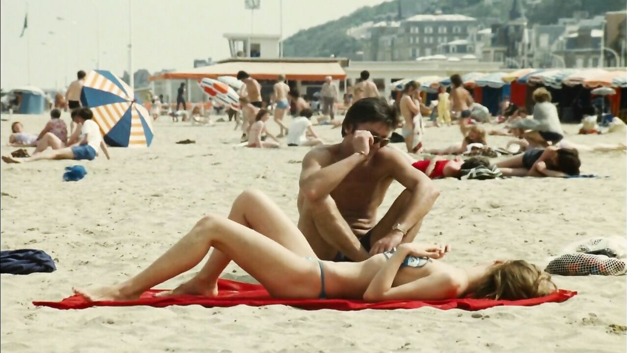 Dalila Di Lazzaro nude, scene from 3 hommes a abattre (1980)