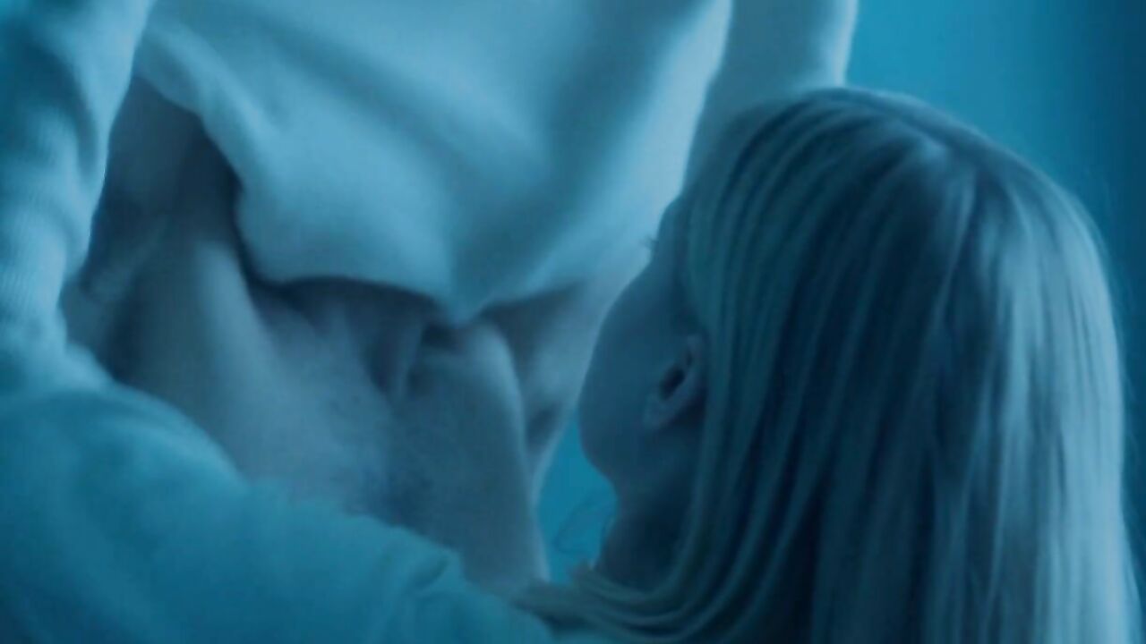 Olivia Taylor Dudley nude, sex scene from The Magicians s01e07 (2016)