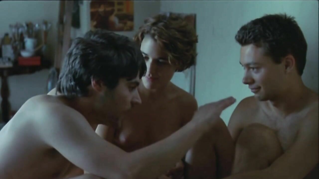 Adriana Ugarte nude, sex scene from Castillos de carton (2009)