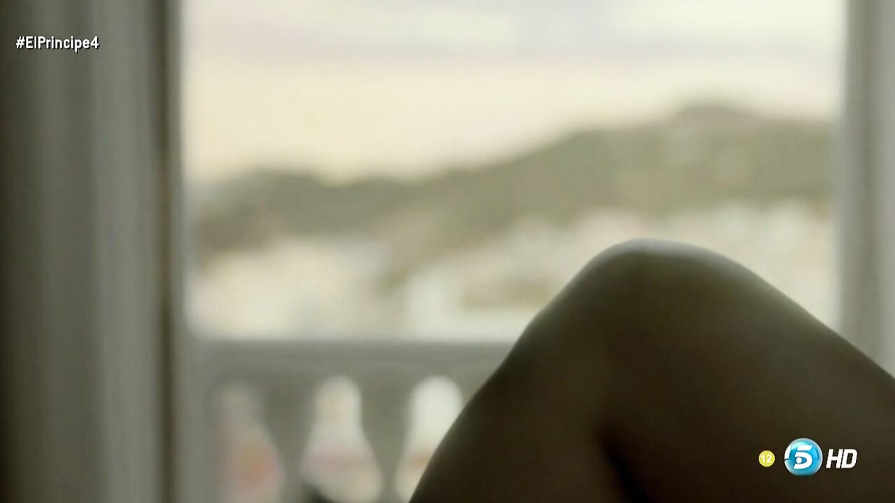 Hiba Abouk nude, sex scene from El Principe s01e04 (2014)