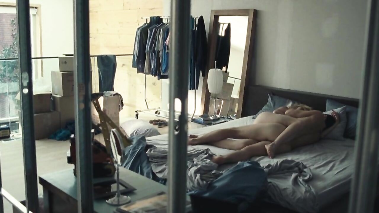 Evelyne Brochu nude, sex scene from Cafe De Flore (2011)