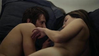 Ana Girardot nago, scena seksu z Le beau monde (2014)