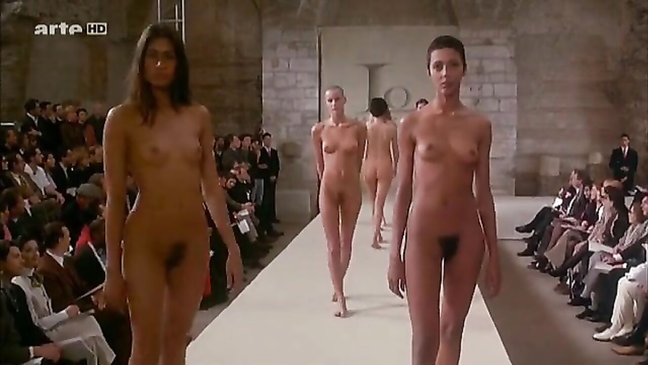 Eve Salvail and Georgianna Robertson and Rossy De Palma and Tara Leon and Ute Lemper nude, Pret a porter (1994)