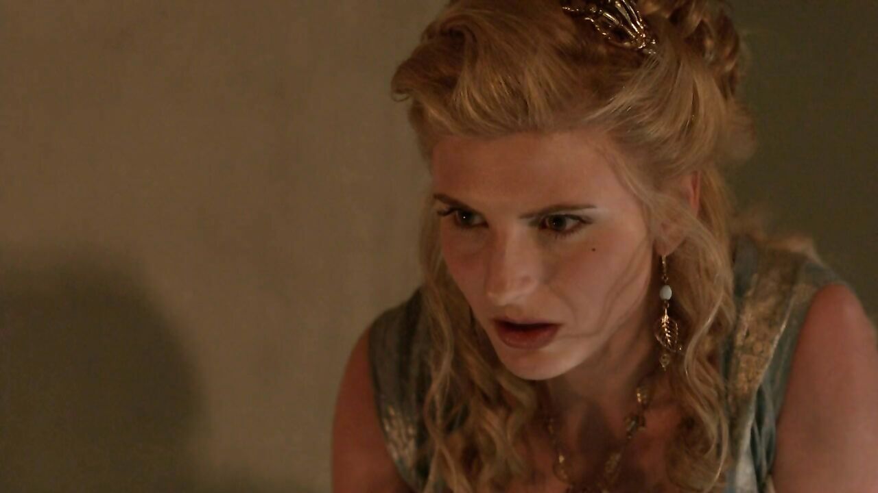 Viva Bianca nackt, erotische Szene aus Spartacus: Blood and Sand s01e10 (2010)