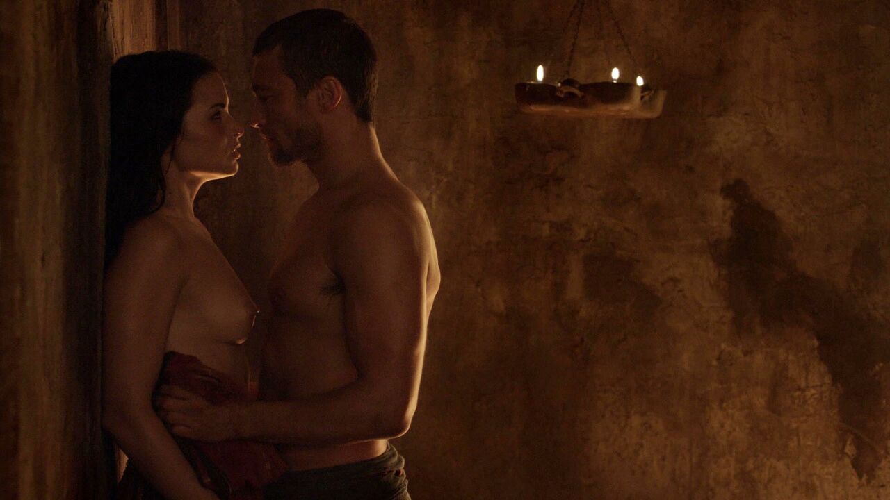 Katrina Law nackt, Sexszene aus Spartacus Blood and Sand s01e13 (2010)