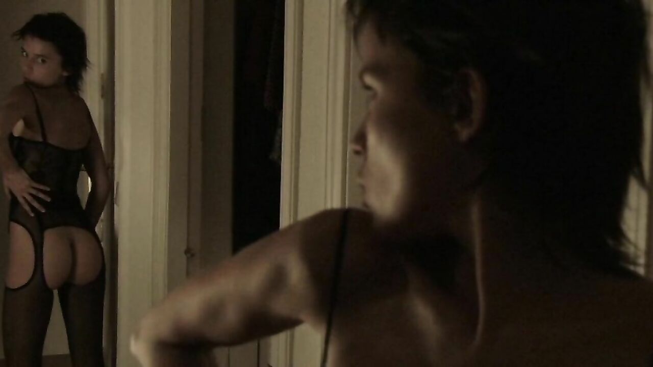 Elena Anaya and Diana Suarez nude, sex scene from Sex and Lucia (2001)