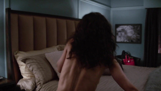 Lisa Edelstein nude, erotic scene from Girlfriends Guide to Divorce s02e06 (2015)