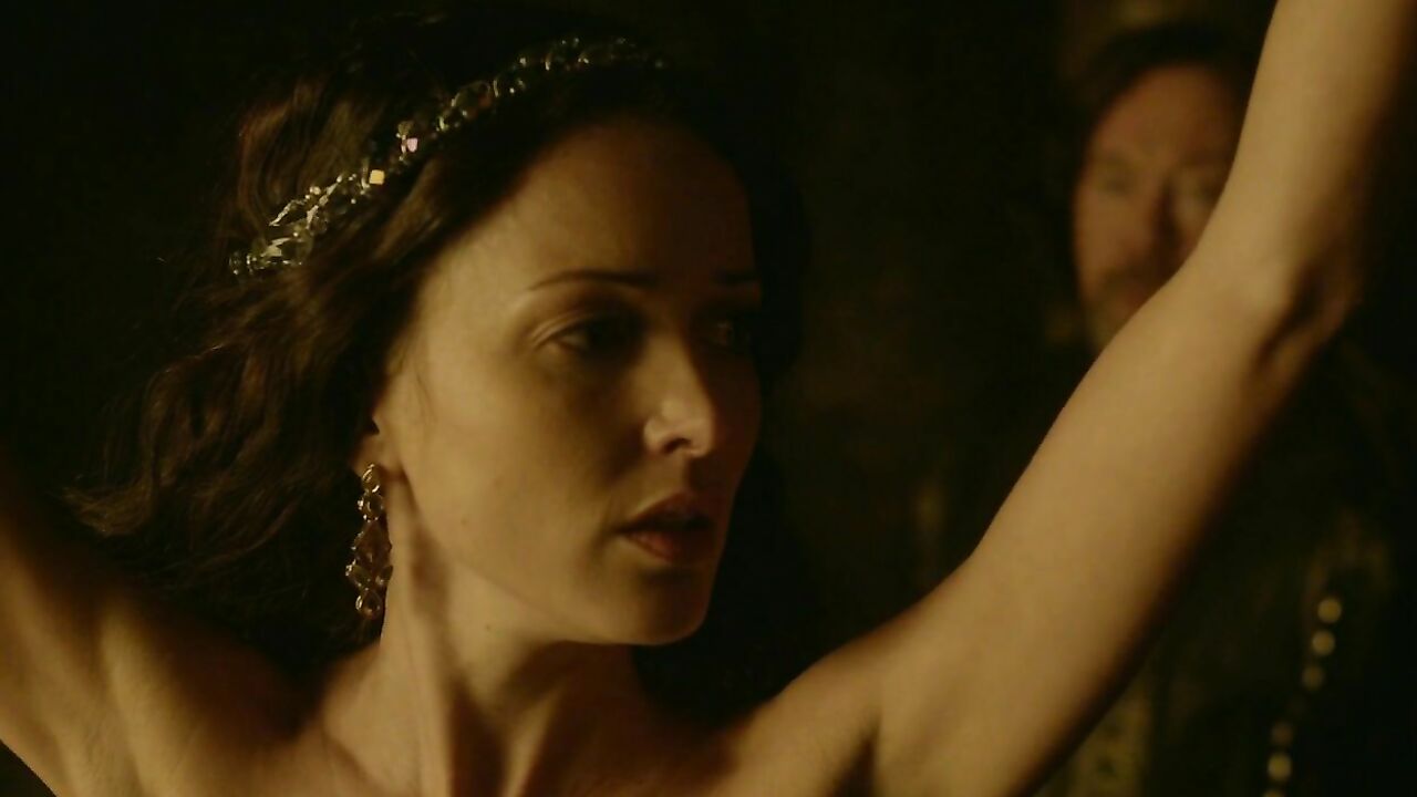 Karen Hassan nude, scene from Vikings s03e10 (2015)