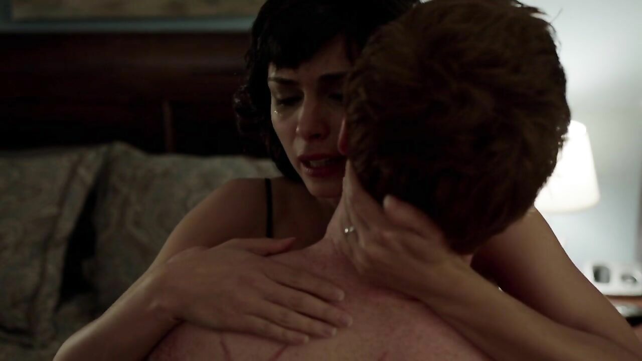 Morena Baccarin nude, sex scene from Homeland s01e01 (2011)