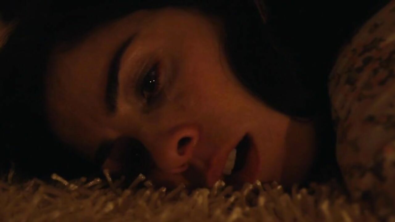 Sarah Silverman nude, sex scene from I Smile Back (2015)