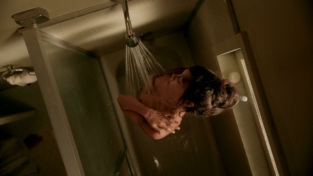 Thandie Newton nackt, Szene aus Rogue s01e06,07 (2013)