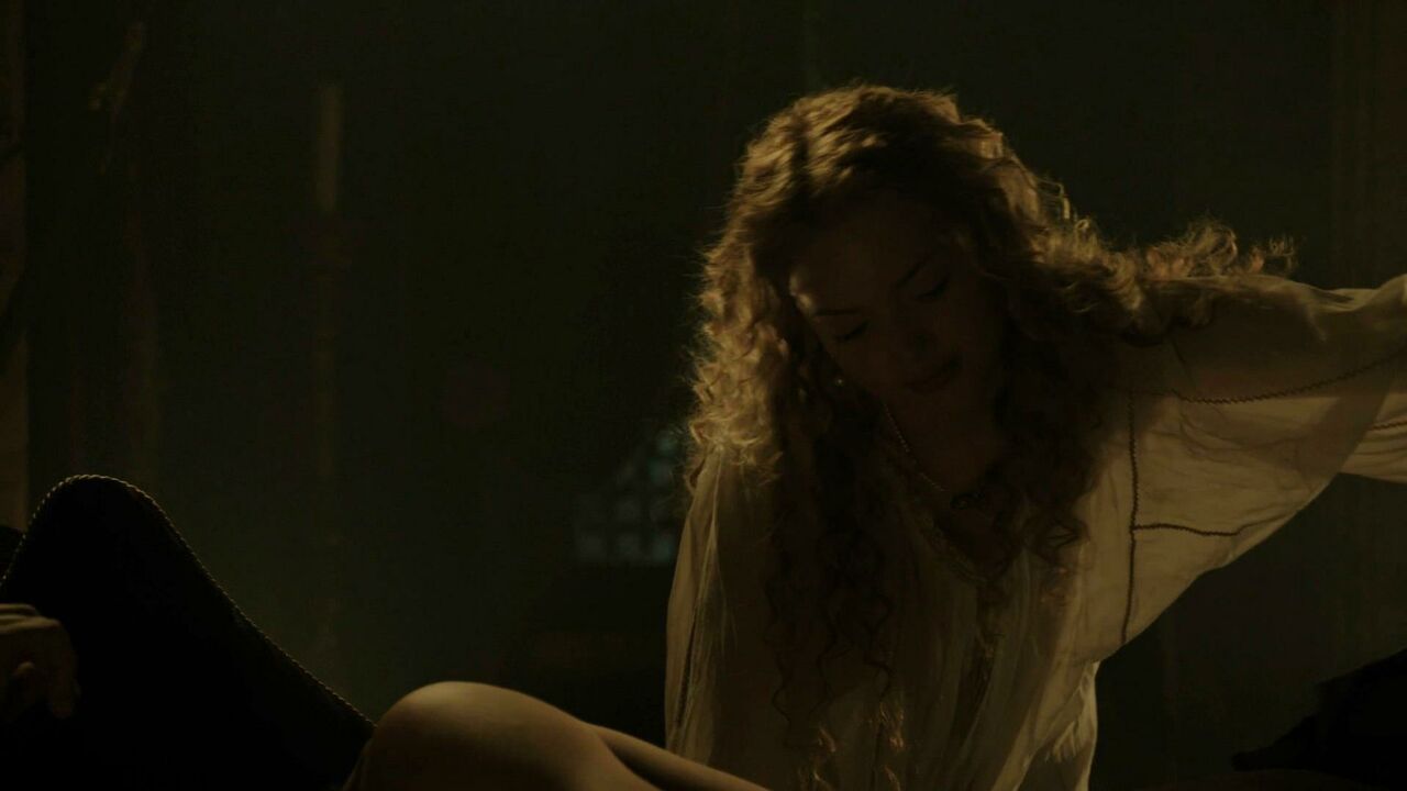 Holliday Grainger sexy, sex scene from The Borgias s03e03 (2013)