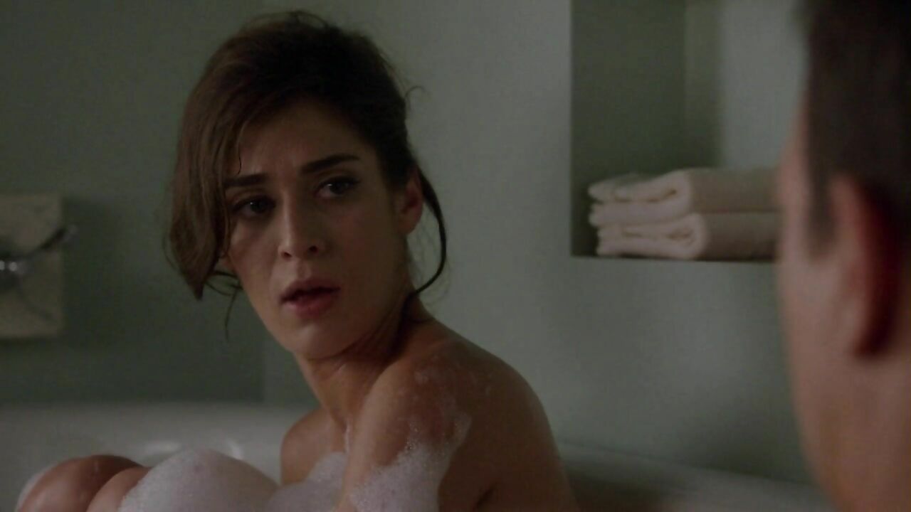 Lizzy Caplan nackt, Sexszene aus Masters of Sex s03e09 (2015)