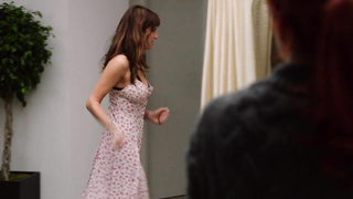 Margarita Levieva nuda, Lake Bell sexy, scena di sesso da How to Make It in America s02e01,02 (2011)