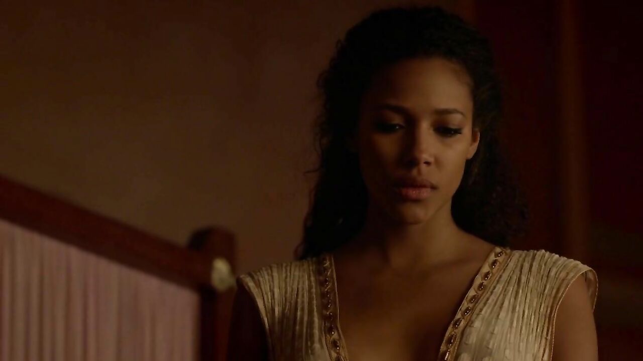 Kylie Bunbury nackt, Sibylla Deen sexy, Sexszene aus Tut s01e02 (2015)