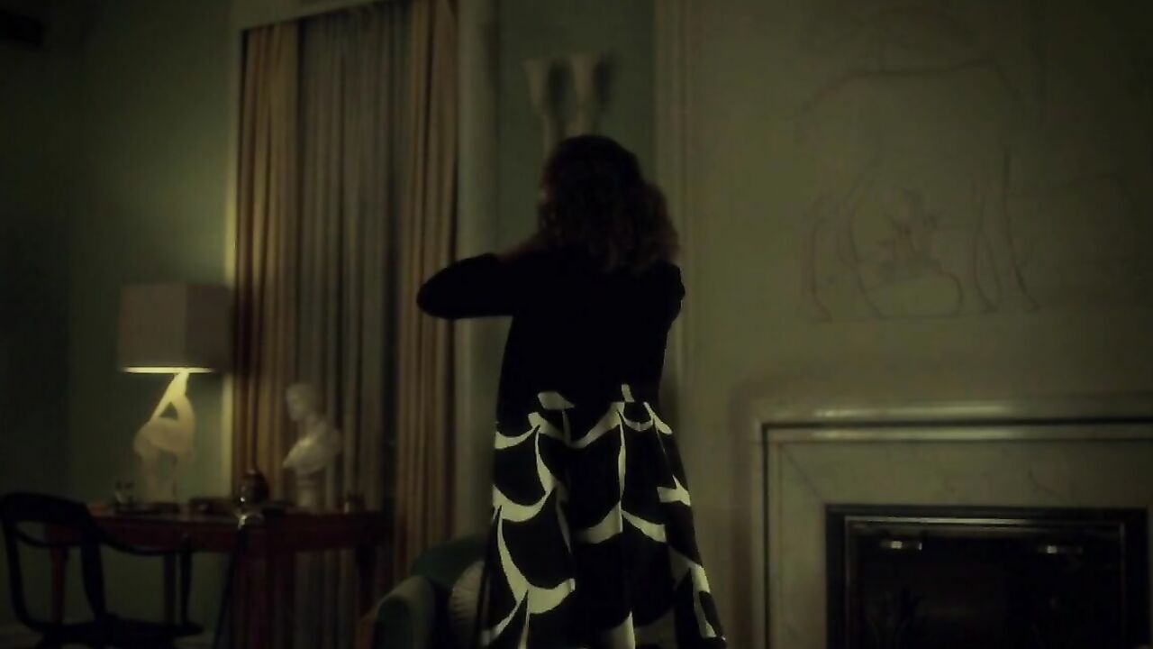 Katharine Isabelle sexy, Caroline Dhavernas sexy, Sexszene aus Hannibal s03e06 (2015)