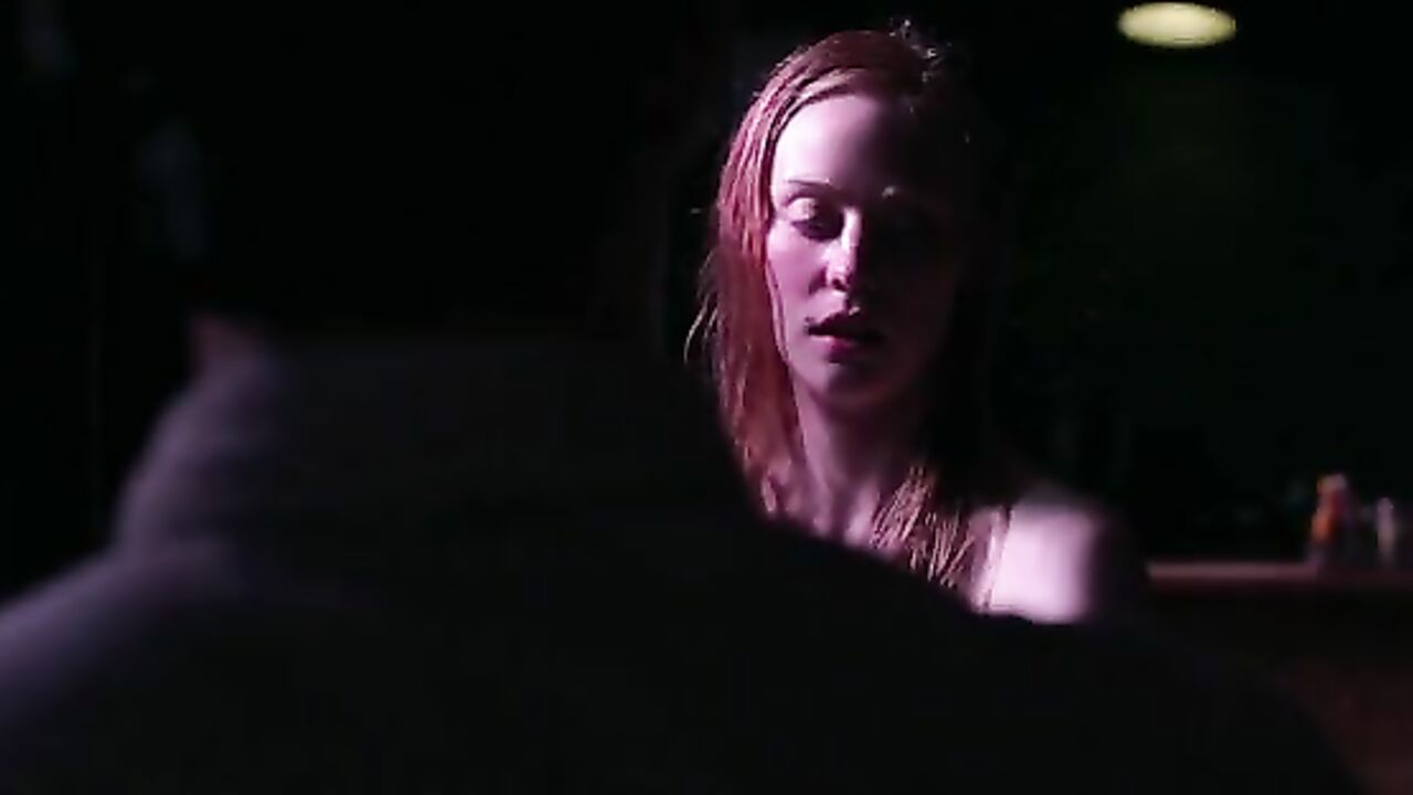 Deborah Ann Woll sexy, Szene aus Daredevil Staffel 1 (2015)