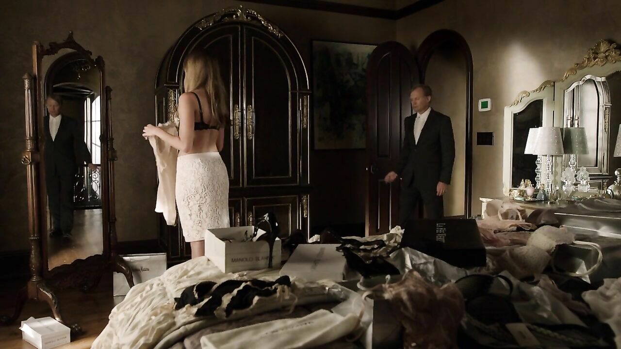 Trieste Kelly Dunn sexy, Lili Simmons sexy, scene from Banshee s02e08 (2014)