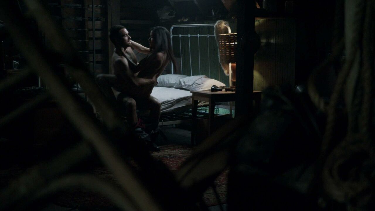 Odette Annable nude, sex scene from Banshee s02e01,02 (2014)