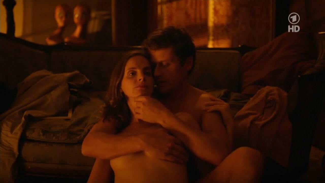 Marie Zielcke sexy, sex scene from Meine Mutter, meine Manner (2014)