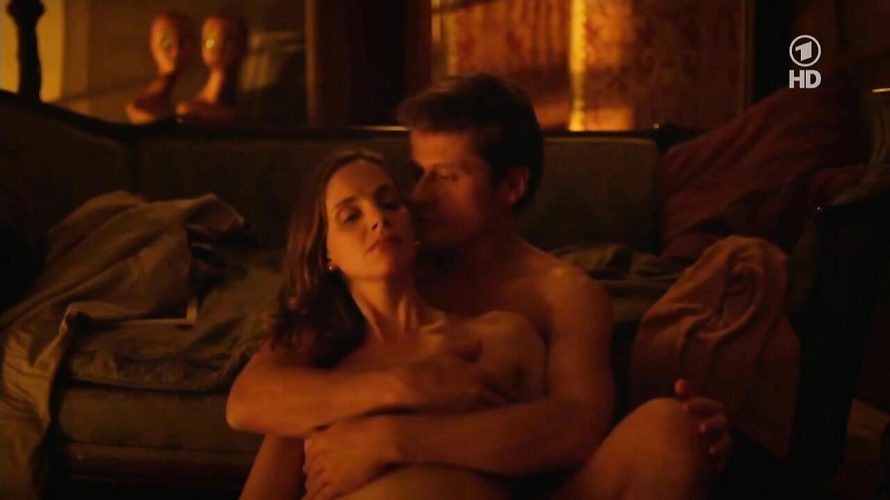 Marie Zielcke sexy, sex scene from Meine Mutter, meine Manner (2014)