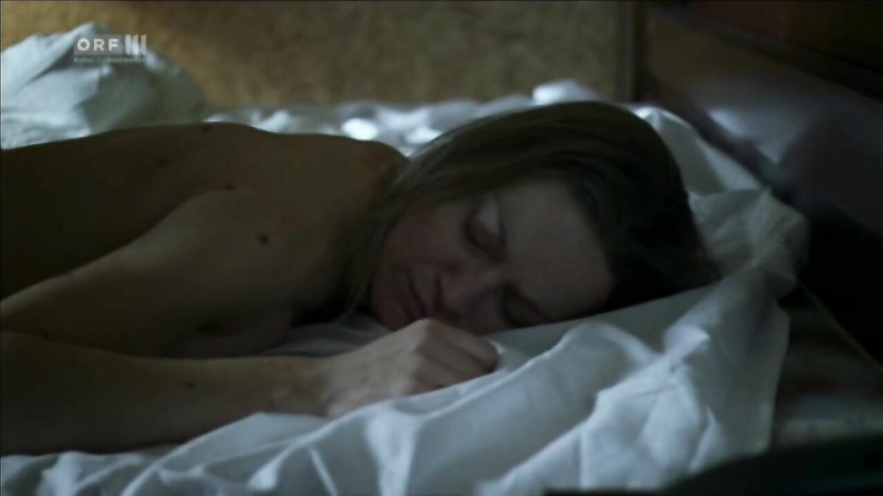 Marion Mitterhammer nude, sex scene from Bose Zellen (2003)